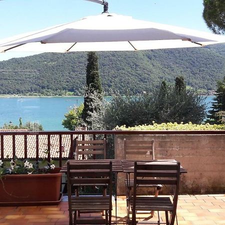 Sarnico Terrazza Sul Lago Di Iseo Buitenkant foto