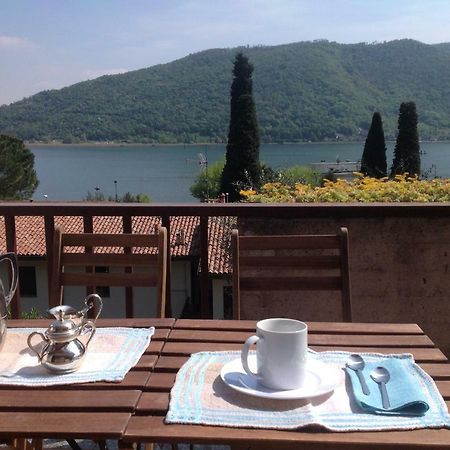 Sarnico Terrazza Sul Lago Di Iseo Buitenkant foto