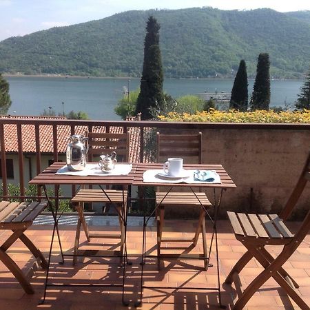 Sarnico Terrazza Sul Lago Di Iseo Buitenkant foto